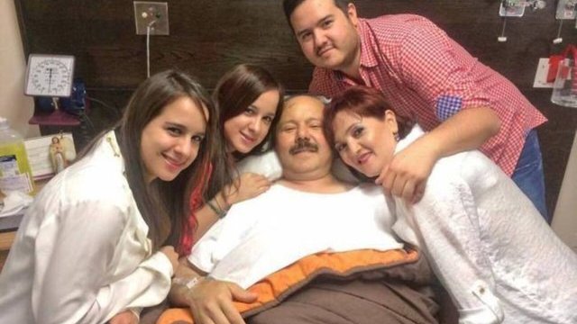 Salió bien de la cirugía César Duarte; le dan dos semanas para recuperación