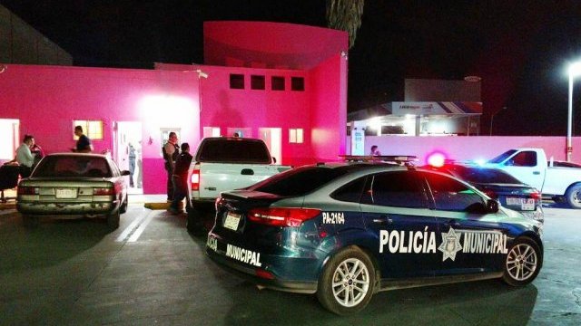 Fueron dos gasolineras las asaltadas en cosa de minutos, en Chihuahua