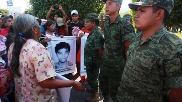 Declararon ante la PGR militares sobre Ayotzinapa