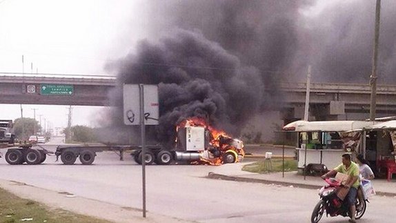 Reportan enfrentamientos y bloqueos en Reynosa y Nuevo Laredo