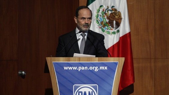 Llama Madero a la unidad del PAN para democratizar México