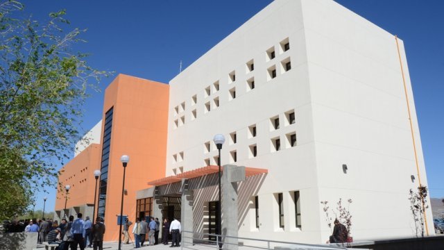 Inauguran nuevo edificio de posgrado de Ciencias Sociales en la UACJ