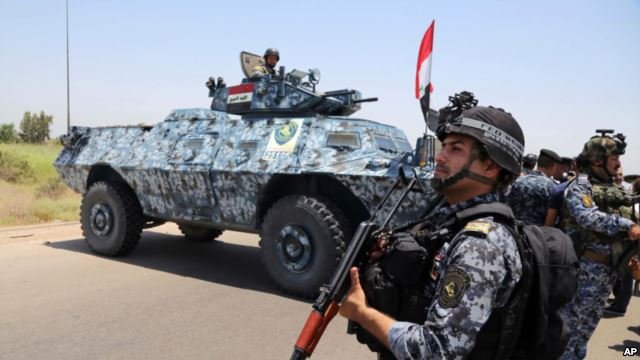 Fuerzas gubermanentales de Irak intentan recuperar Tikrit