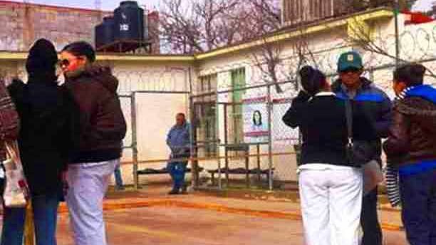 Desalojan Centro de Salud de Ranchería Juárez por fuga de gas