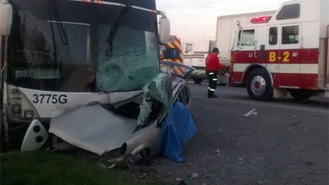 Accidente deja 2 muertos en carretera a Laredo