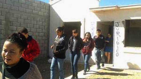 Ofrece gobierno casas destruidas a familias de Rinconada Los Nogales