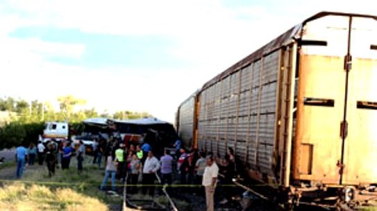 Sube a 6 la cifra de muertos en choque con el tren en Meoqui