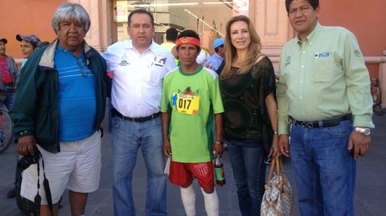 Gana rarámuri Ultramaratón de 100 kilómetros de Aguascalientes
