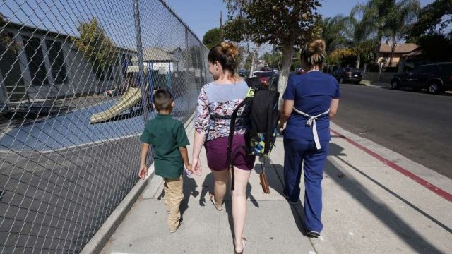 Uno de cada 8 niños en las escuelas de California tienen un padre indocumentado