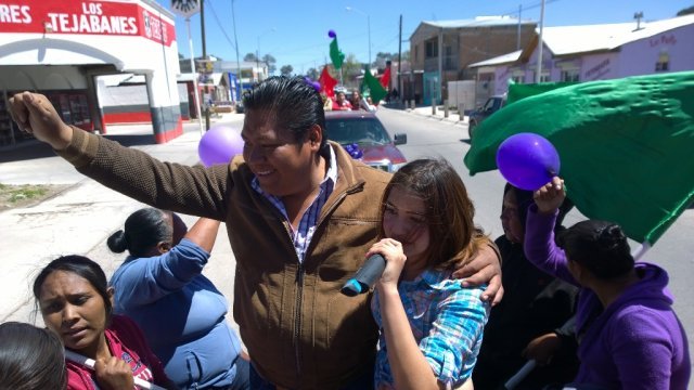 Caravana en apoyo a Juan Santiago en San Juanito, Bocoyna