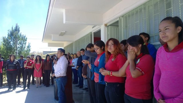 Estudiantes del Telebachillerato “Lázaro Cárdenas” eligen a Rey y Reina de Primavera