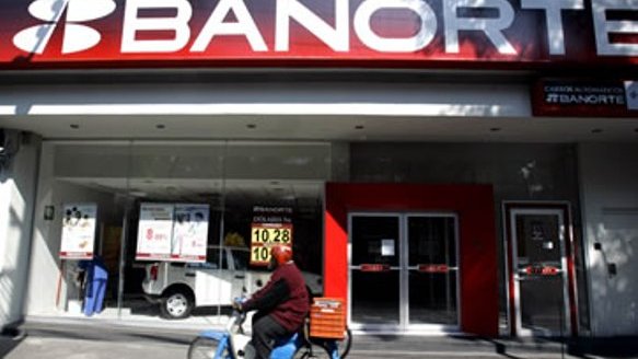 Banorte fusiona a IXE, con más de 16 millones de pesos