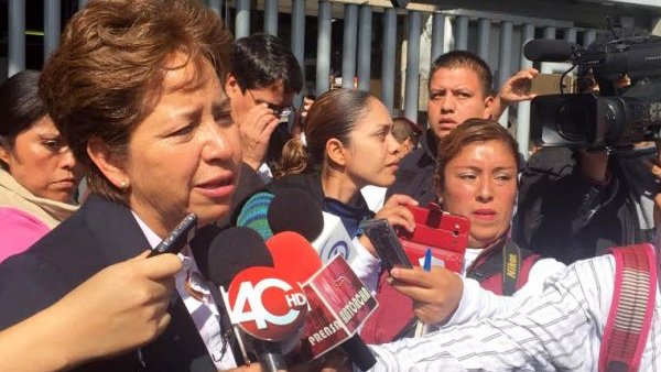 Presenta Maricela Serrano denuncia por desaparición forzada de su padre