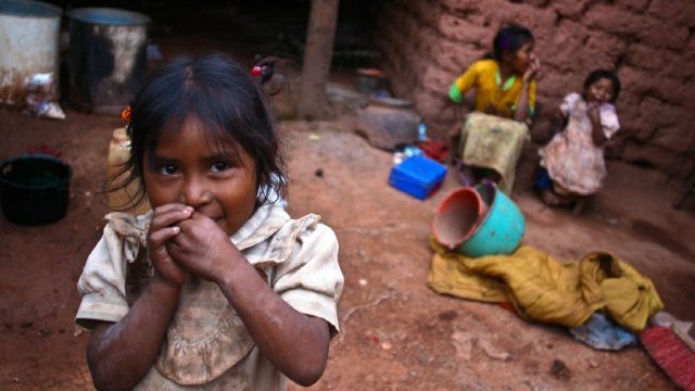 Pobreza infantil, sombrío futuro para los pueblos