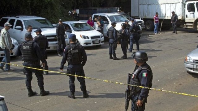 Enfrentamientos en Iguala obligan a suspender informe de alcalde