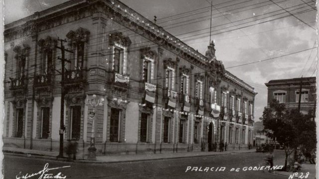 Chihuahua en el tiempo: El Palacio de los dos pisos y balcones de hierro