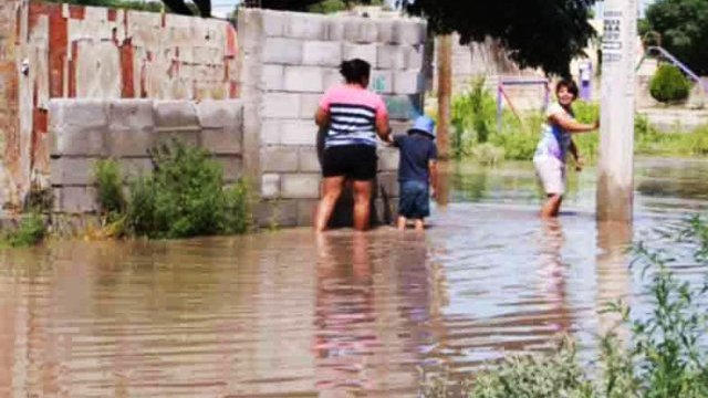 Se inundaron varias zonas en Riberas del Bravo, en Juárez