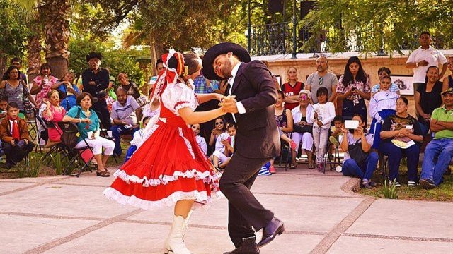 Lleno de calidez y de alegría, celebraron festival en el Parque Lerdo
