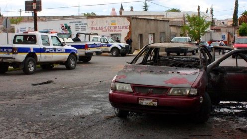 Segundo taxi quemado por extorsionadores hoy