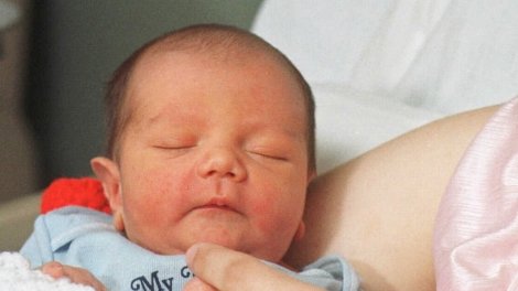 Cada hora nace un bebé adicto en EE.UU., según estudio