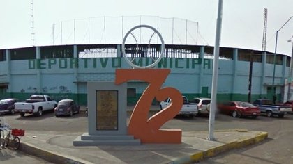 Notifican el desalojo del tianguis en viejo parque de beisbol en Delicias