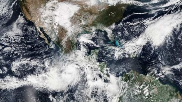 Huracán ’Patricia’ es extremadamente peligroso: NOAA
