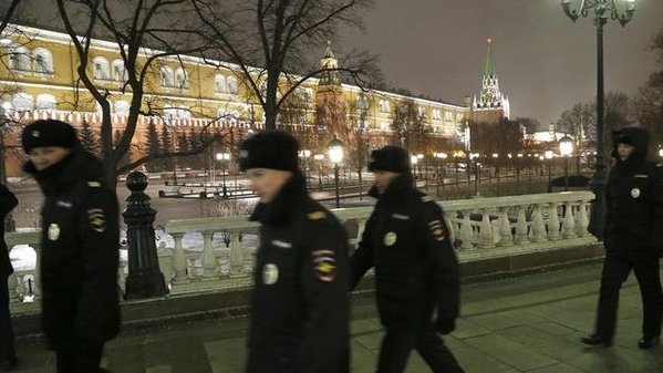 Evacuan estaciones de tren de Moscú por alerta de bomba