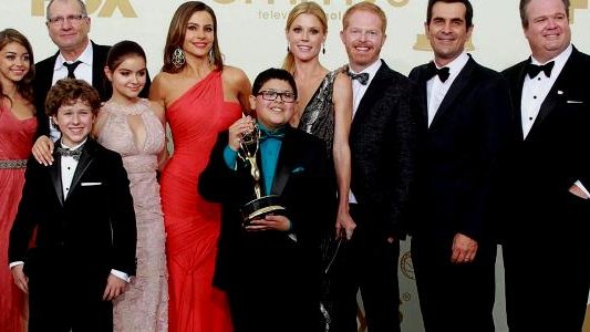 ’Modern Family’ triunfa en unos Emmy muy repartidos