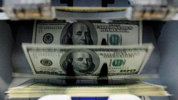 Dólar se vende a $16.77 en bancos