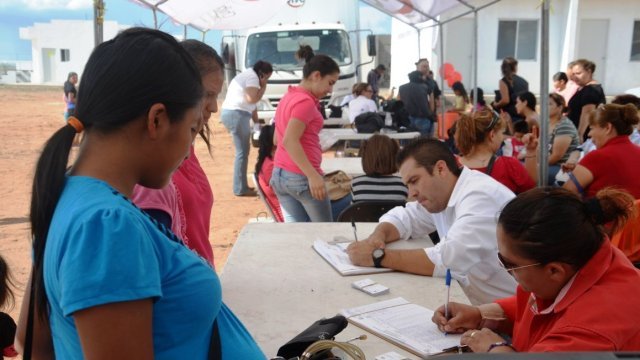 Llevan servicios a jornaleros agrícolas de Ciudad Delicias