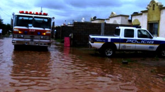 Atienden Bomberos 74 inundaciones en viviendas