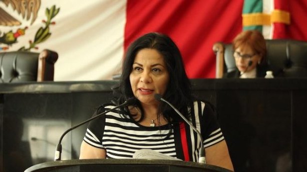 Retacha Congreso solicitud de desafuero de Karina Velázquez