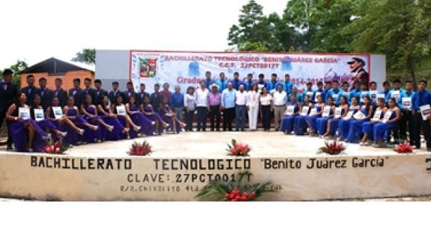 Celebra Bachillerato indígena graduación y clausura de cursos