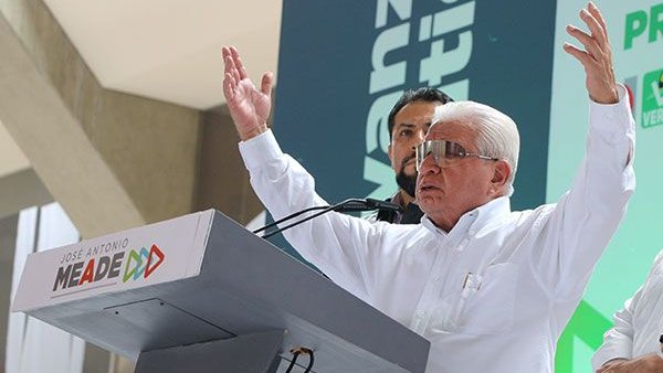 25 mil antorchistas arropan visita final de Meade a la capital de Puebla
