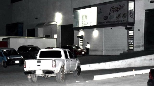 A mano armada roban vehículo a repartidores de Peñafiel