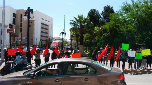 Alto a la represión de Omar Fayad, soluciones en Hidalgo, piden antorchistas de Chihuahua