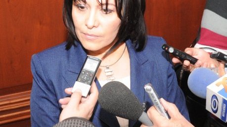 Liliana Álvarez busca la Dirección de Conta; pide licencia en gobierno