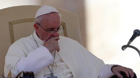 Papa Francisco pide perdón por abusos de sacerdotes contra niños