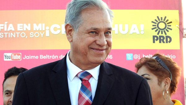 No perdió un minuto Beltrán del Río, y regresó al cargo de alcalde