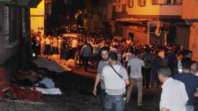 Suman 22 muertos por atentado contra boda en Turquía