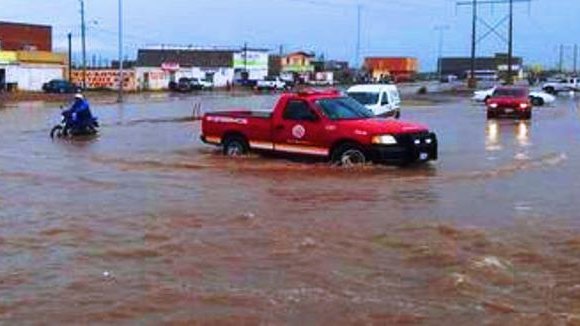 Se inunda la colonia El Porvenir, en Chihuahua capital