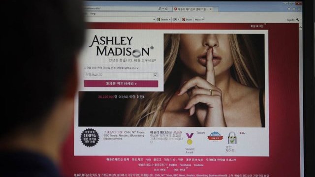 Sitio web para infieles Ashley Madison tenía como suscriptores agentes civiles y militares de EEUU