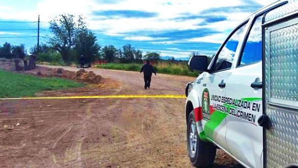 Hallan a dos ejecutados en la carretera de Cuauhtémoc a Carichí