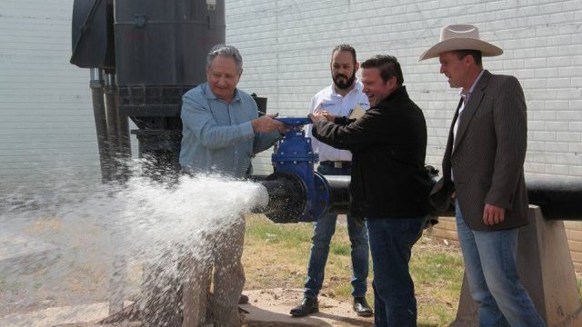 Antorcha reitera llamado de llevar agua y drenaje para colonias del sur, a nuevo titular de JMAS
