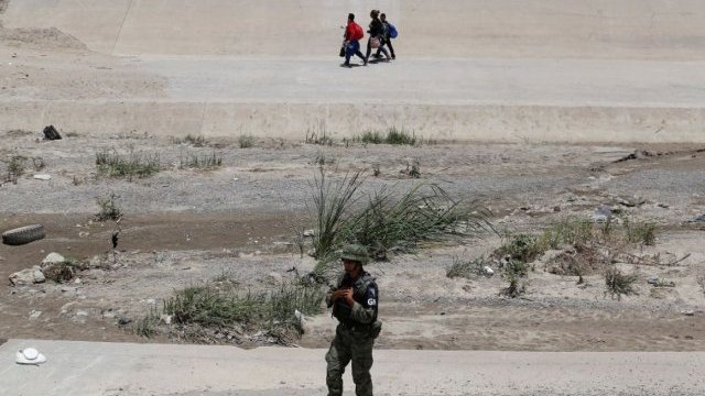 Hallan muerta a migrante mexicana cerca del Río Bravo