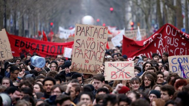 Francia se prepara para una nueva semana de huelgas mientras el malestar laboral continúa