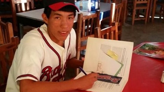Bravos de Atlanta firman a joven mexicano de 16 años