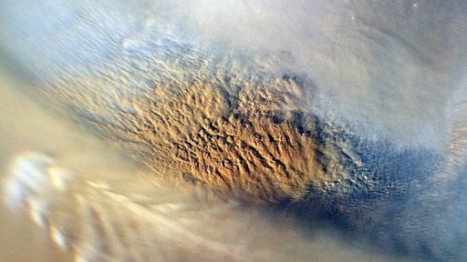 Observan gigantesca tormenta de polvo en Marte