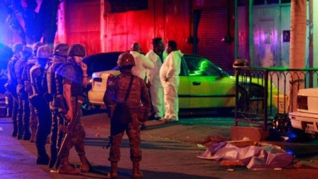 Suman 5 muertos y 29 heridos en ataque a 2 bares en Guadalajara