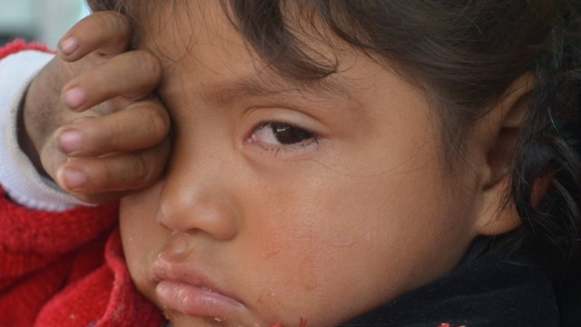Muere de hambre niña rarámuri y deja en agonía a 4 niños más
